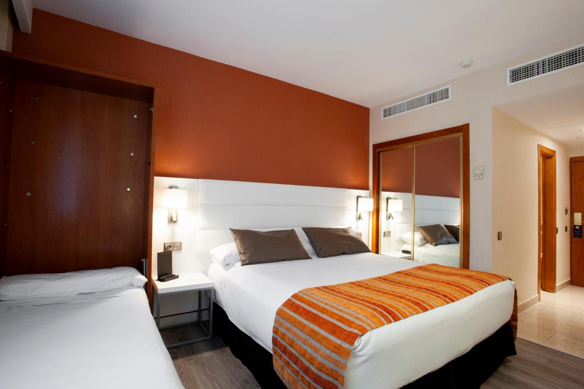 Hotel Catalonia Conde De Floridablanca Murcía Pokoj fotografie